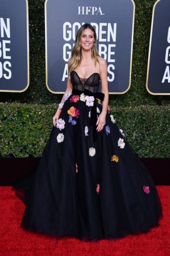 sukienka ze złotych globów heidi klum