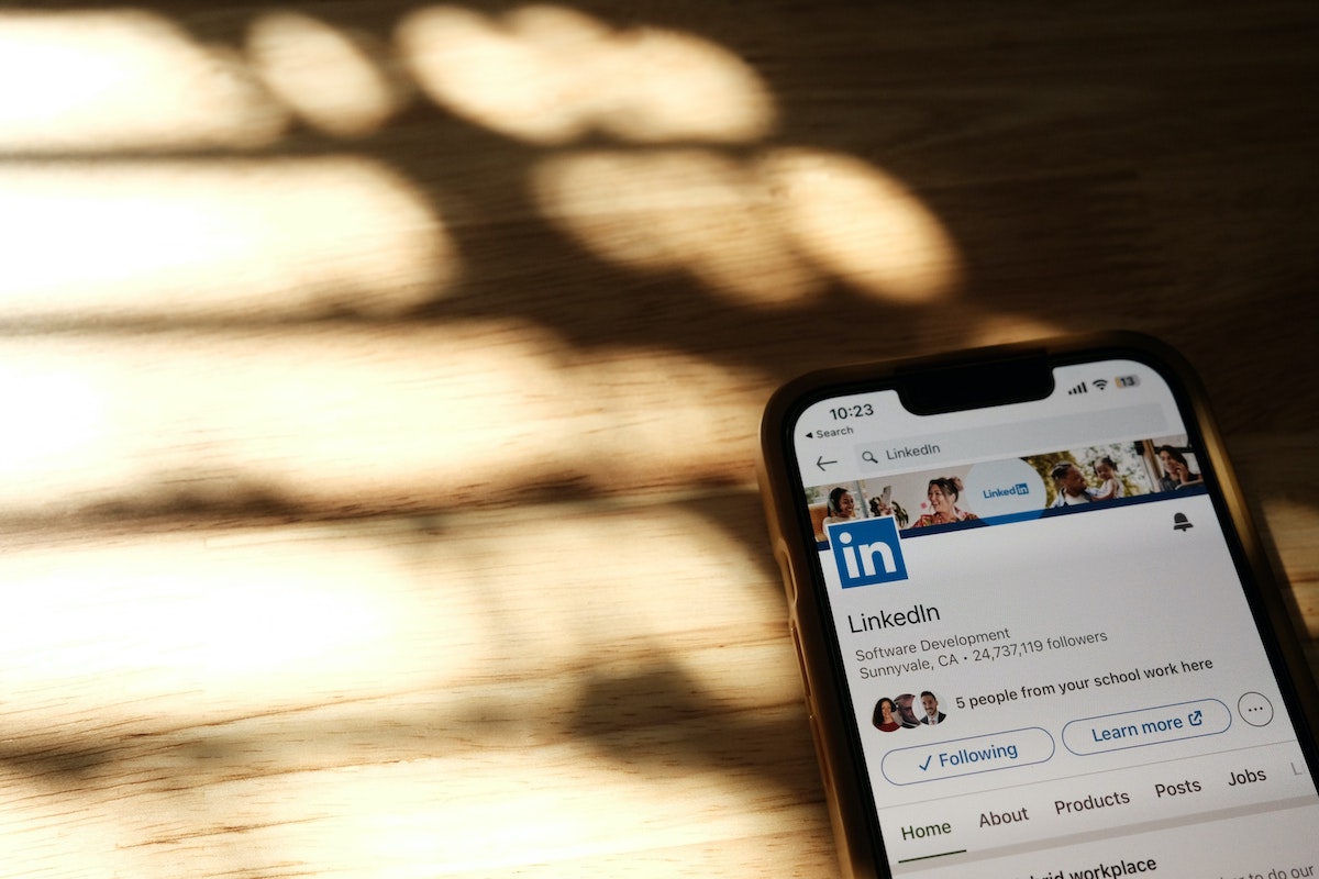 5 osób, które warto obserwować na LinkedIn