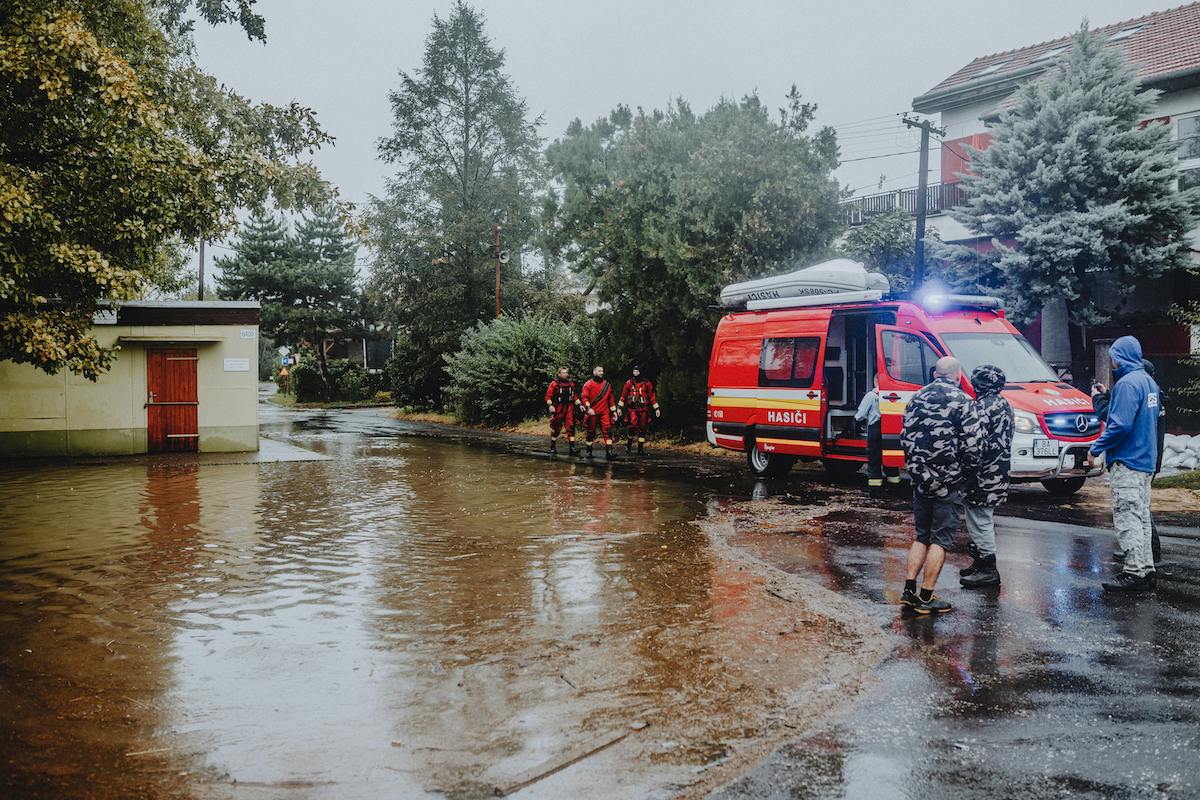 Powódź 2024. Podtopienia na południu Polski. Rosną ceny. Kto chce wzbogacić się na tragedii.