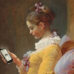 Medicine aplikacja mobilna. Namalowana kobieta ze smartfonem w ręku korzysta z apki mobilnej Medicine.