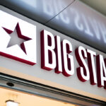 Zdjęcie szyldu marki Big Star, której założycielem był Wiesław Kostera.
