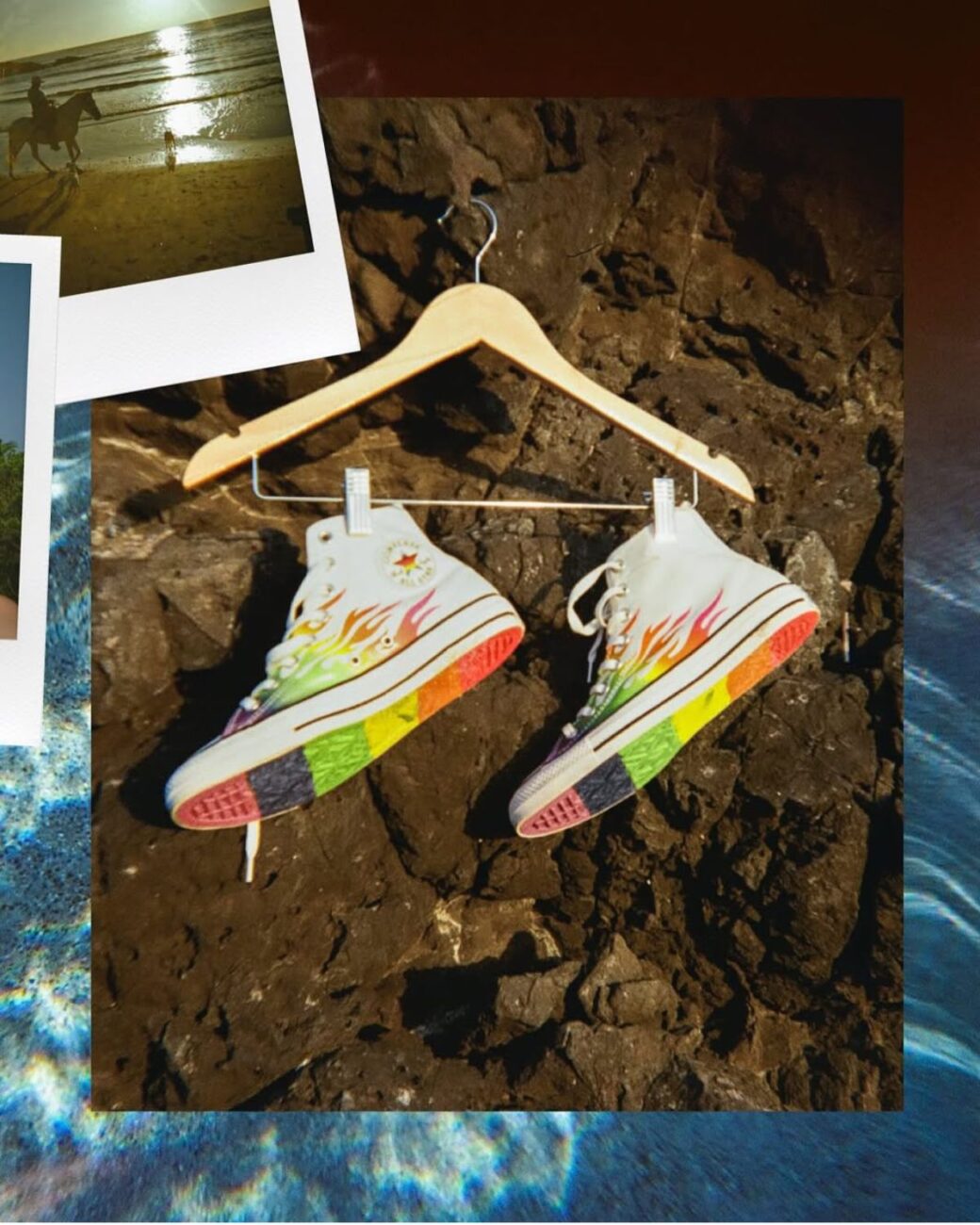Zdjęcie przedstawiające kampanię marki Converse „Proud To Be. Widać na niej wieszak z kolorowymi trampkami powieszonymi na skale.