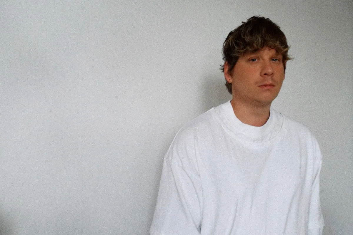 Adrian Własiuk, stylista fryzur. Wywiad z cyklu K(B)ariery