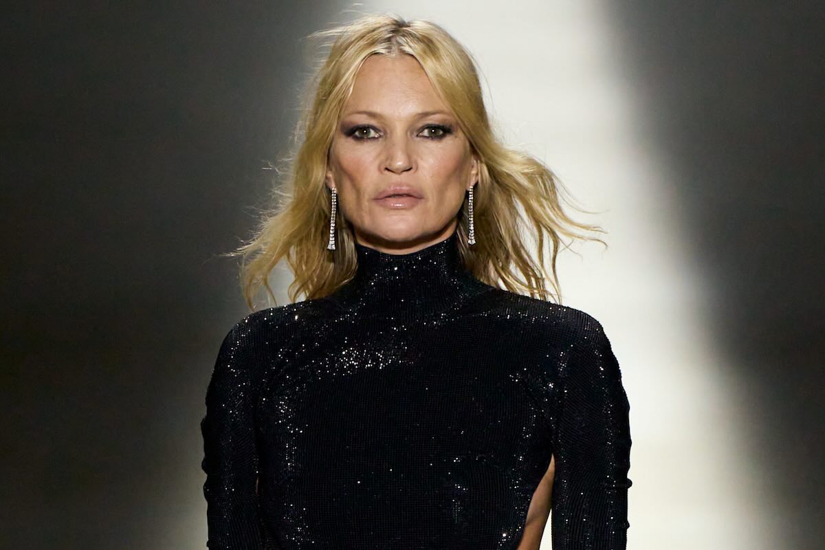 Gucci wyniki finansowe Q1 2026. Kate Moss na wybiegu Gucci w Mediolanie w lutym 2026.