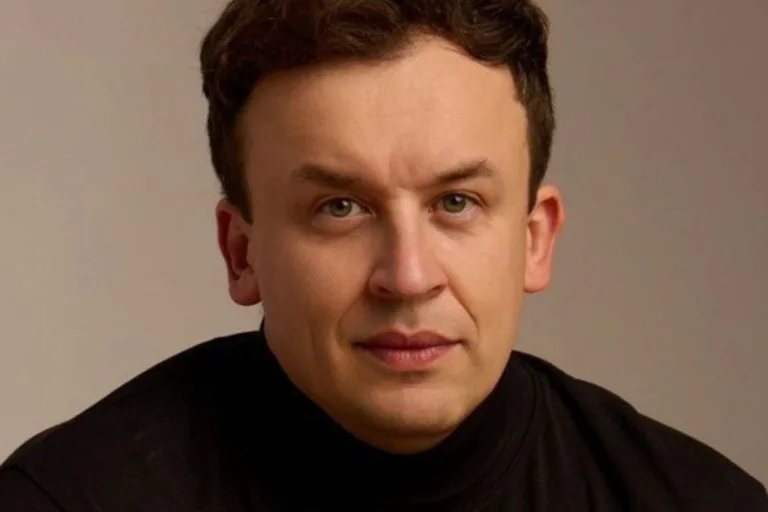 Daniel Rogiński, nowy Chief Commercial Officer Allegro. Menedżer wcześniej związany z Zalando ma odpowiadać za strategię sprzedażową, rozwój usług i ekspansję platformy.