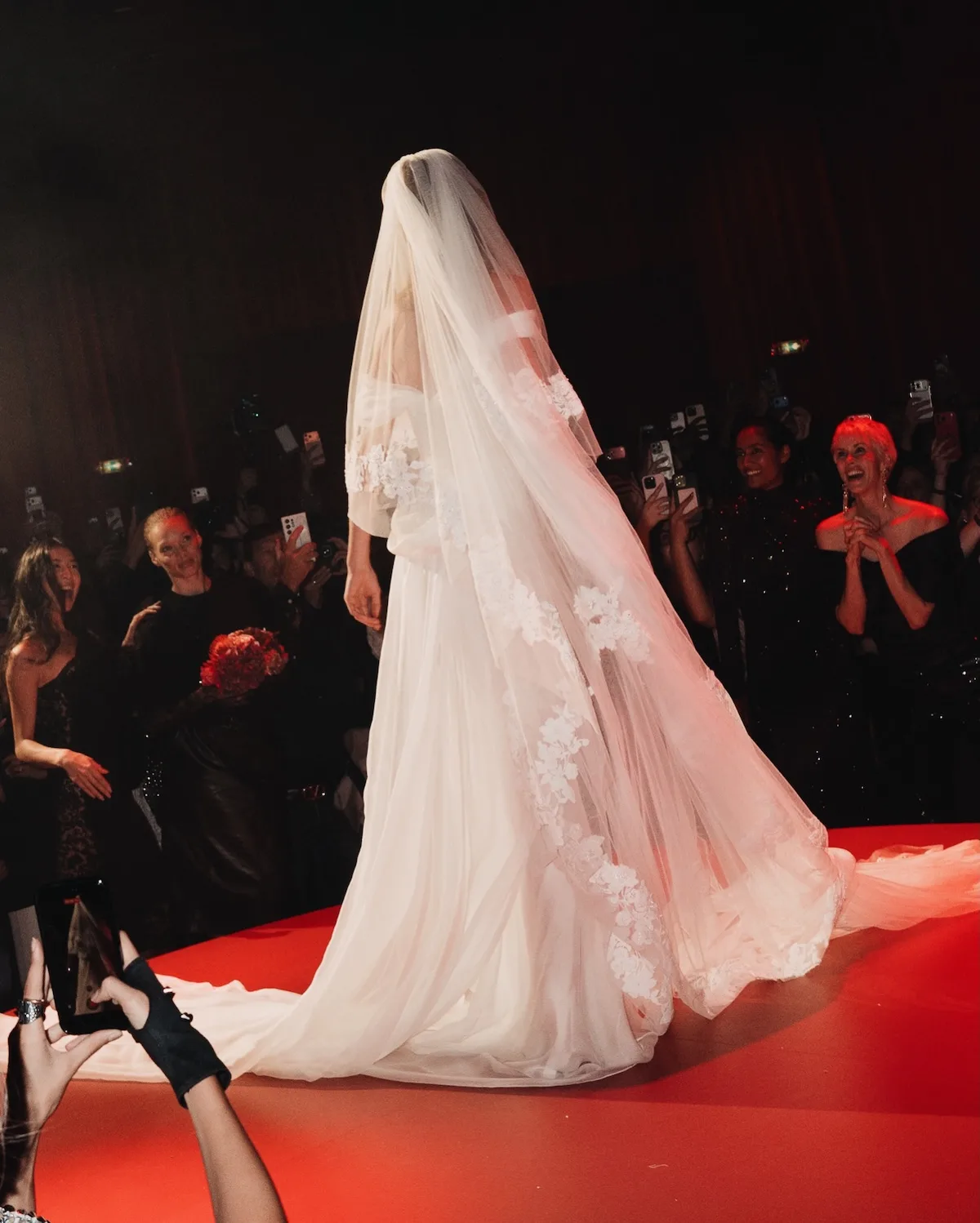 Elie Saab suknia ślubna cena